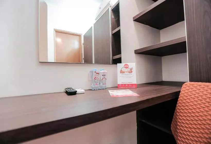 ホテル Capital O 141 Fatmawati Cozy Residence