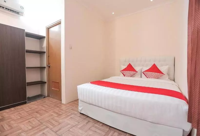 ホテル Capital O 141 Fatmawati Cozy Residence