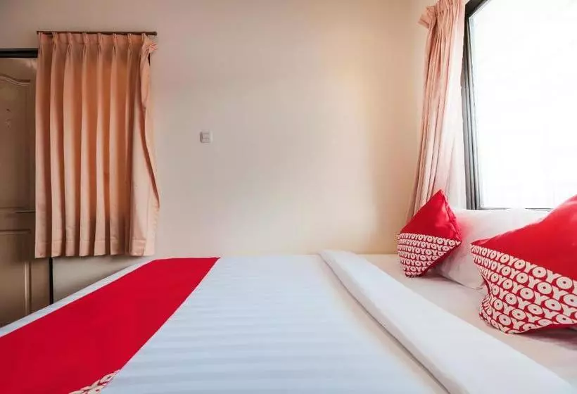 ホテル Capital O 141 Fatmawati Cozy Residence