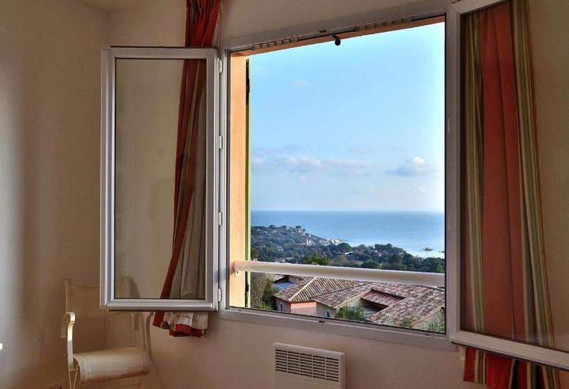 هتل Residence Les Hameaux De Santa Giulia