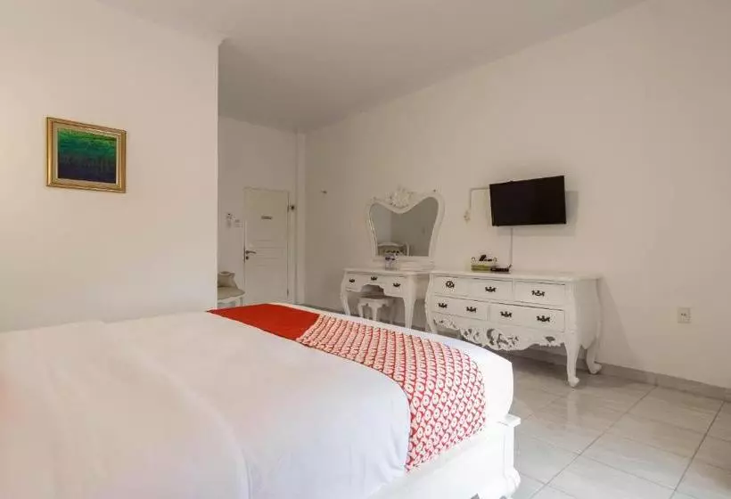 Hotelli Oyo 269 Grand Shaqilla Syariah