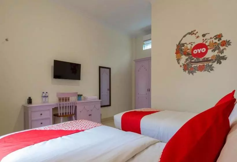 Hotelli Oyo 269 Grand Shaqilla Syariah