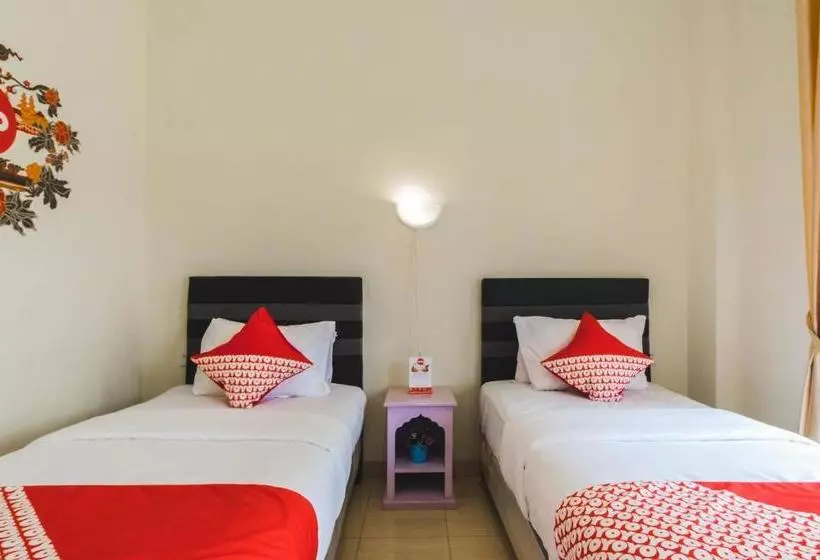 Hotelli Oyo 269 Grand Shaqilla Syariah