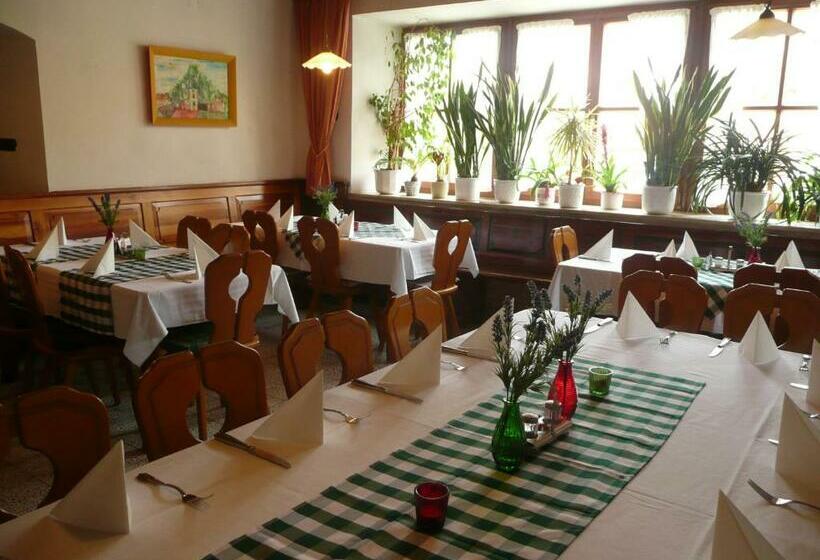 ホテル Zum Weißen Rössl