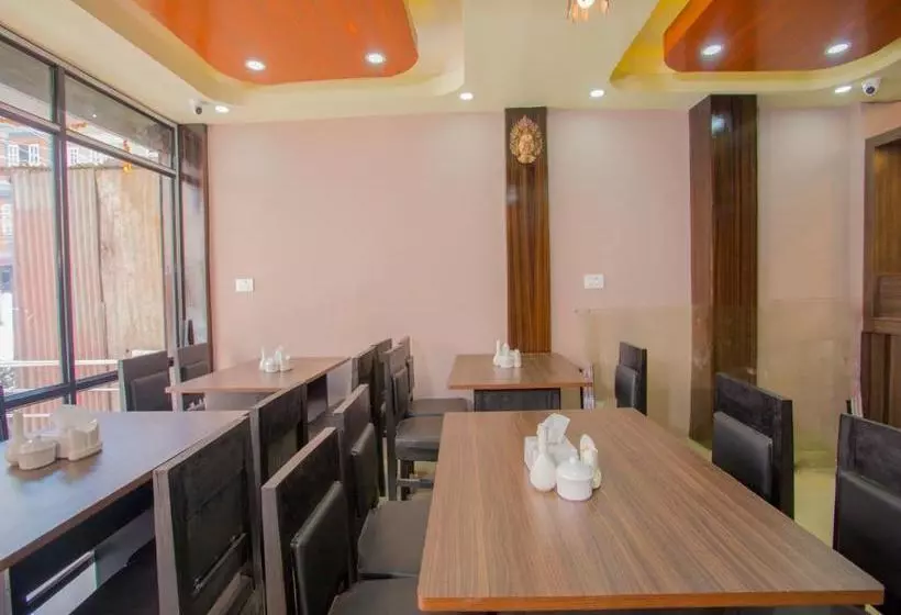 Oyo 260 Hotel Cultural Inn