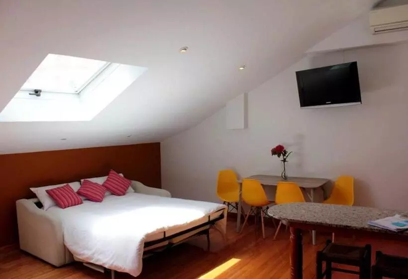 Apartamentos Alda Porta do Sol