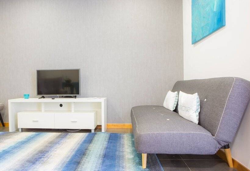 Five Design Rooftop By Storytellers