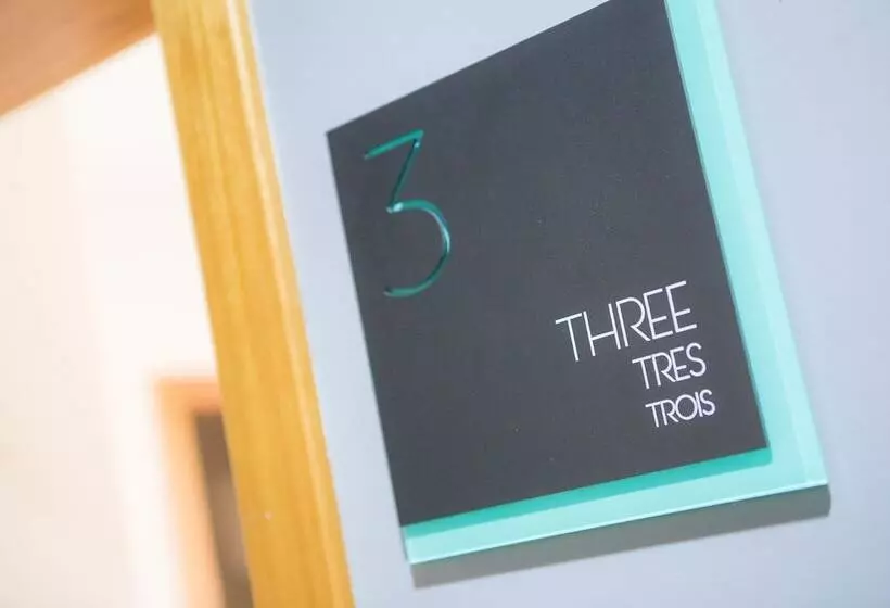 Five Design Rooftop By Storytellers