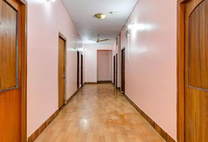 هتل Brill Rooms Near City Centre Metro Station