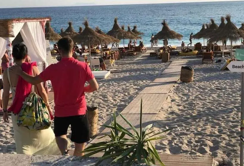 Drymades Bungalows Adults Only