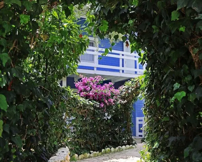 Drymades Bungalows Adults Only