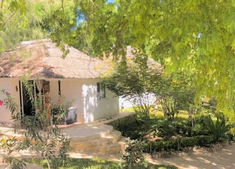 هتل Ifaty Beach Club Resort