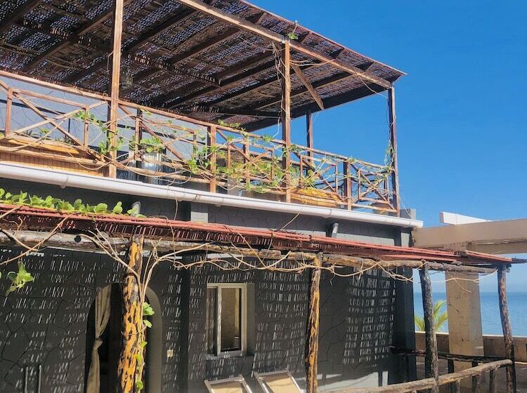 هتل Ifaty Beach Club Resort