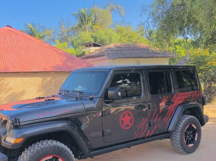 هتل Ifaty Beach Club Resort