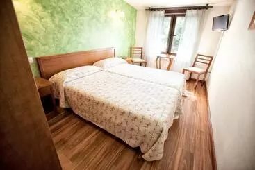 호텔 Alojamiento Covadonga