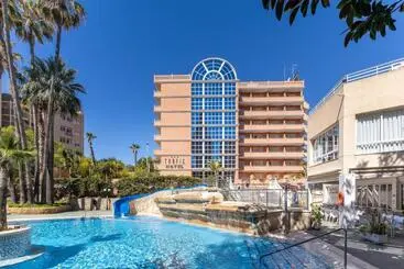 Hotel Alone