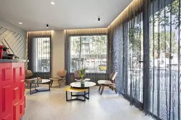 Отель Brick Barcelona