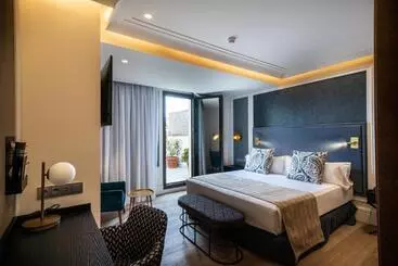 Отель Catalonia Plaza Catalunya