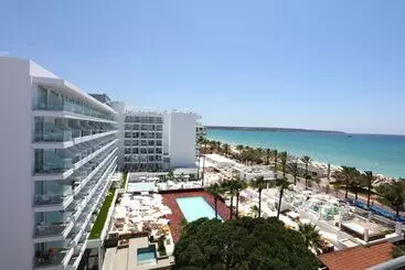 ホテル Iberostar Waves Bahía de Palma - Adults Only