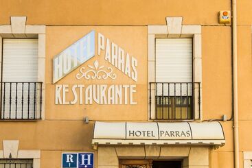 هتل Parras