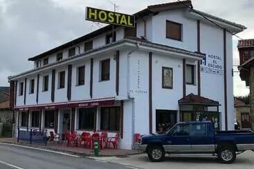 펜션 Hostal El Escudo