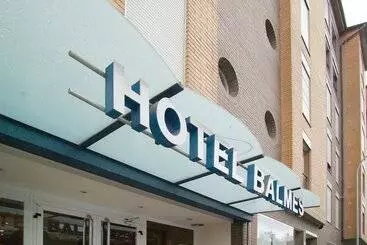 هتل J. Balmes Vic