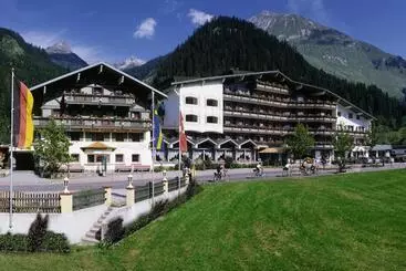 ホテル Alpenrose Wellness