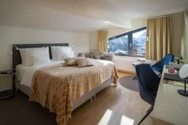 호텔 Bergkristall Oberlech