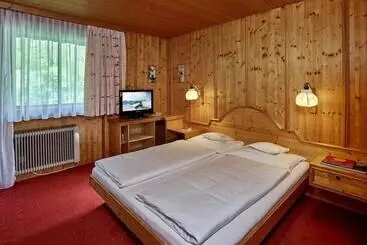 Hotelli Monika & Montafon Chalets