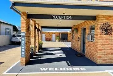 Squatters Homestead Motel