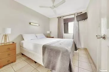 모텔 Driftwood On The Beach