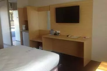 Отель Foreshore Motor Inn