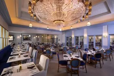 אתר נופש Sandals Royal Bahamian All Inclusive   Couples Only