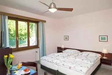 ホテル Garni Elena