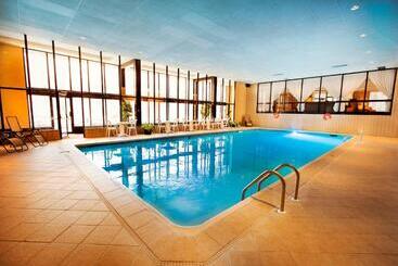 호텔 Le President Sherbrooke