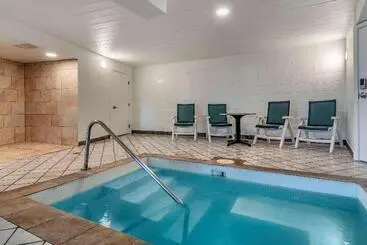 ホテル Penticton, Independent