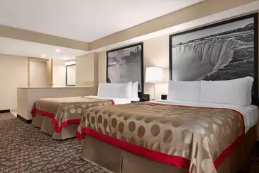 Hotel Ramada By Wyndham Niagara Falls Near The Falls