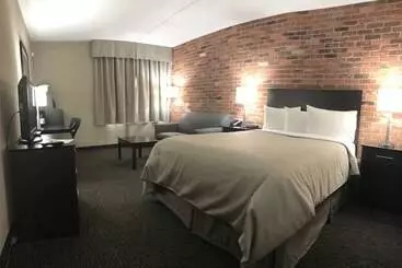 Motel Super 8 By Wyndham Timmins On