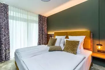 Waldhotel Tannenhäuschen