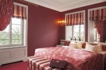 Schlosshotel Steinburg