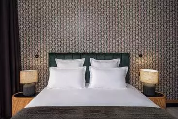 Отель Maisons Du Monde Hôtel & Suites   Marseille Vieux Port