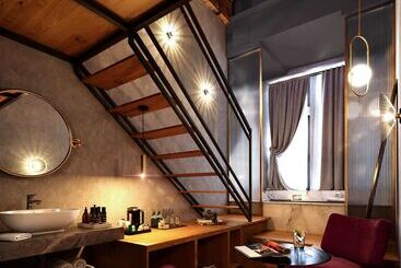 ホテル Cour Des Loges Lyon, A Radisson Collection