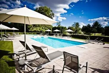 هتل Domaine De Saulon