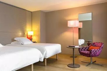 בית מלון כפרי Oceania L Hôtel De France Nantes