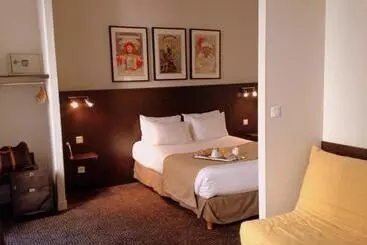 هتل Voltaire Opera Nantes Centre