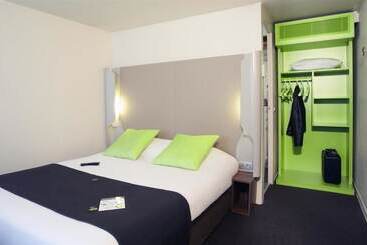 בית מלון כפרי Campanile Brest Gouesnou Aeroport