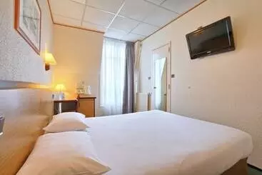 Отель Campanile Paris Ouest Boulogne