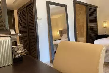 Hotel Domaine De La Reynaude