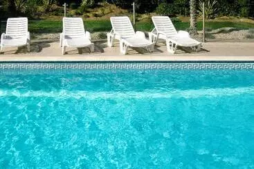 Hotel Ibis Salon De Provence Sud