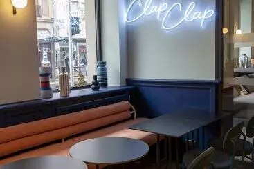 فندق Clapclap Hôtel, Food & Bar